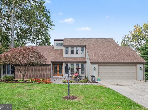 2134 SYCAMORE Drive, HARRISBURG, PA 17112