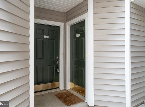 4618 SUPERIOR SQ #4618, FAIRFAX, VA 22033