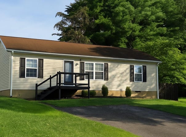 231 Allen Avenue, Radford, VA 24141