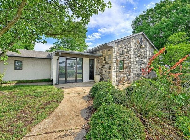 815 Pecan Grove Road E, Sherman, TX 75090