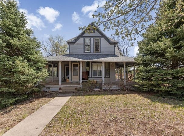 1645 Washington Avenue, Hot Springs, SD 57747