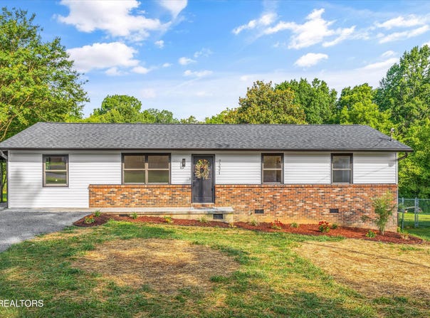 7221 Meadowbrook Circle, Knoxville, TN 37918