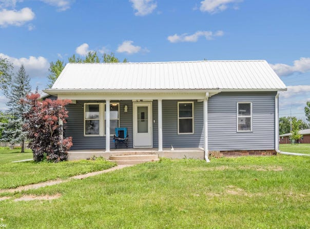 407 E Clark Street, Montezuma, IA 50171