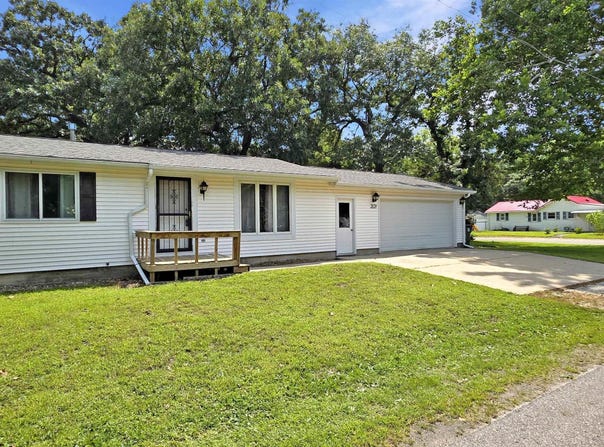 2121 Sumac Avenue, Cedar Falls, IA 50613