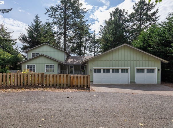 216 NE 56TH St, Newport, OR 97365