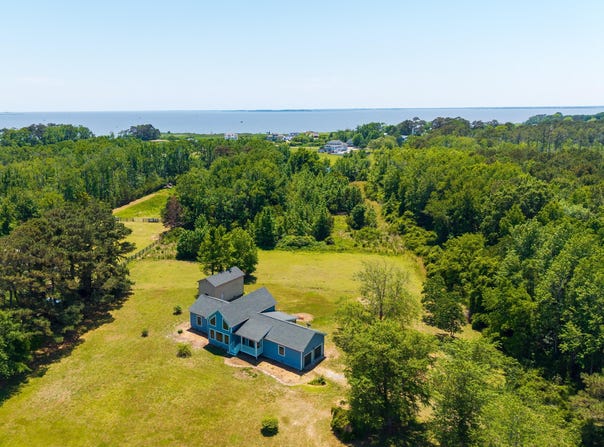 178 Whites Neck Lane, Knotts Island, NC 27950