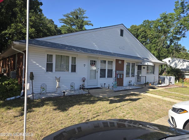 210 D Laurel Place, Whiting, NJ 08759