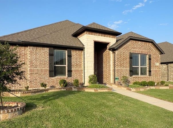 196 Lady Bird Drive, Waxahachie, TX 75165