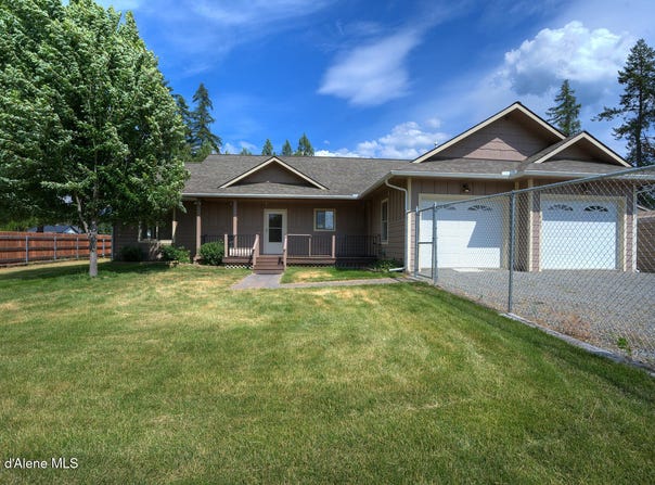 563 Blume Hill Rd, Bonners Ferry, ID 83805