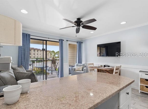 40 Folly Field Road, Hilton Head Island, SC 29928
