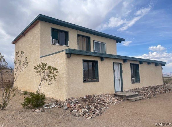 1309 W Calico Drive, Meadview, AZ 86444