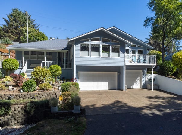 3570 NE Reef Drive, Lincoln City, OR 97367