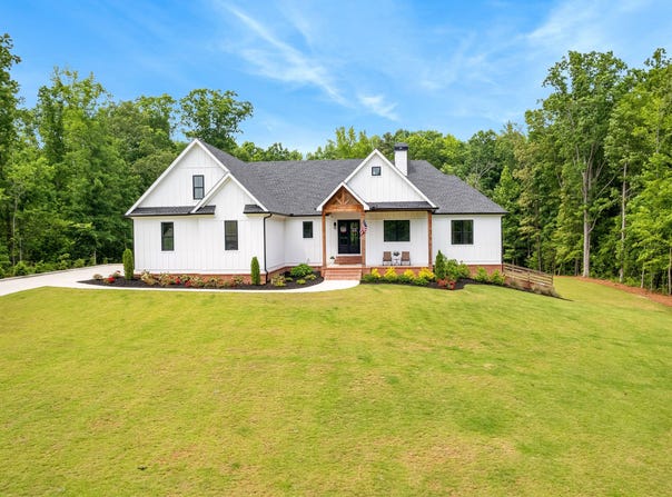 155 Grace Hope Drive, Brooks, GA 30205