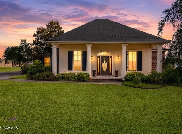 505 Pipers Cove Drive, Rayne, LA 70578