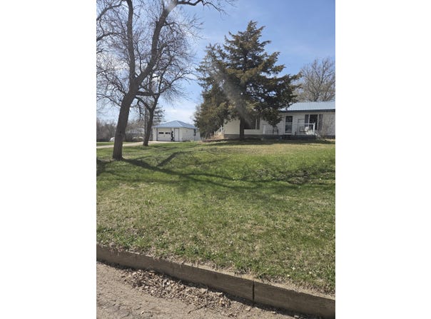 704 13th Avenue, Britton, SD 57430