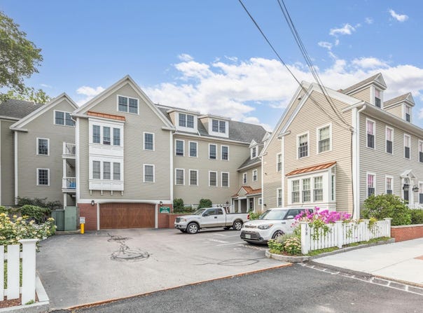 198 Islington Street, Portsmouth, NH 03801