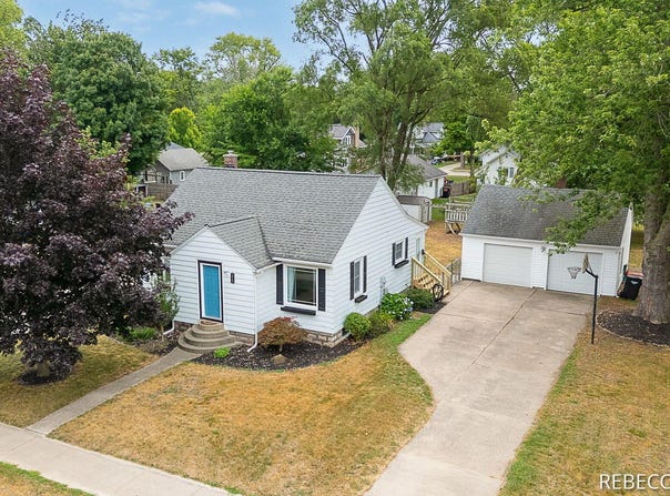 315 N Colonial Street, Zeeland, MI 49464