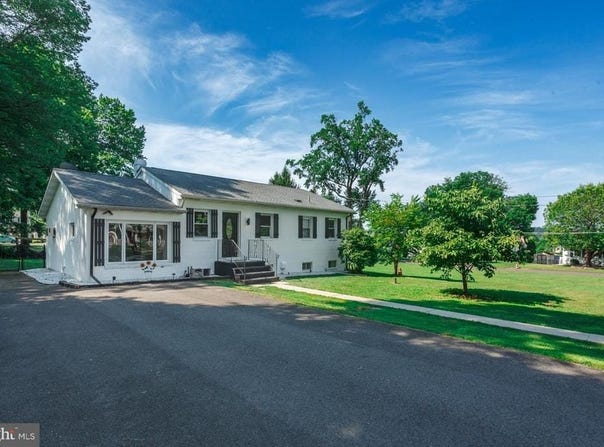 1711 3RD STREET, LANGHORNE, PA 19047