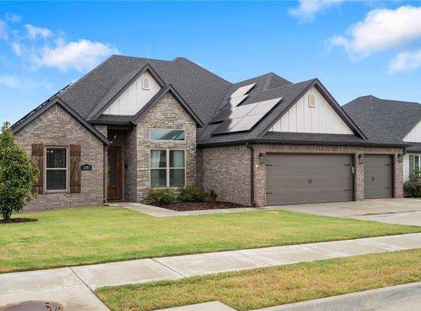 1805 Abbott Lane, Pea Ridge, AR 72751