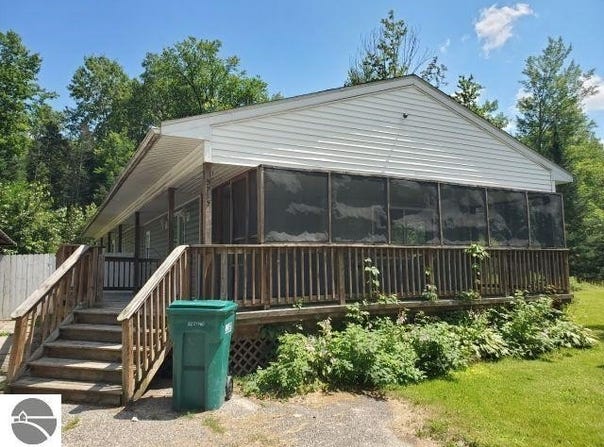 5775 River Valley Drive, Prescott, MI 48756