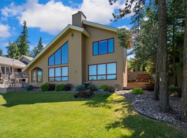 568 Saint Andrews Drive, Columbia Falls, MT 59912