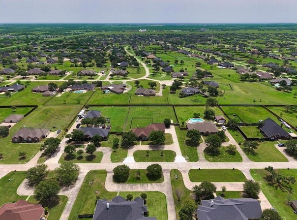 1756 W Alamosa Drive, Talty, TX 75160