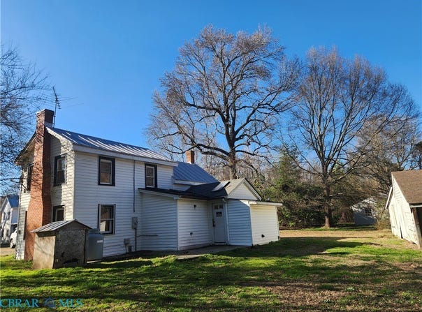 72 Dove Haven Ln, Deltaville, VA 23043