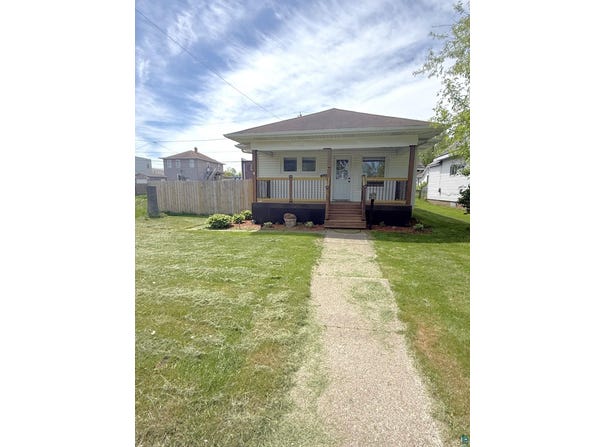 1420 Ave C, Cloquet, MN 55720
