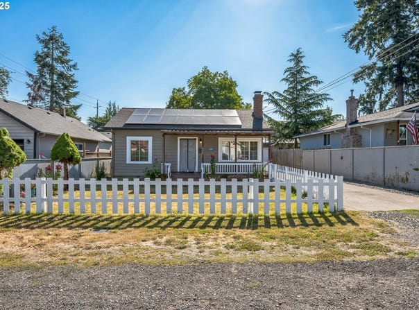 420 SE LINDEN AVE, Gresham, OR 97080