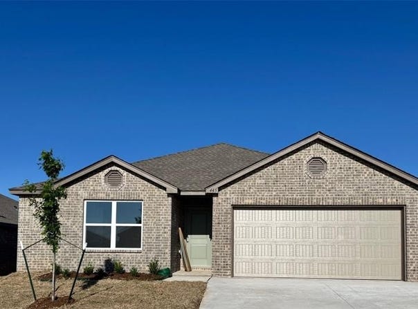 445 Kale Road, Tuttle, OK 73089