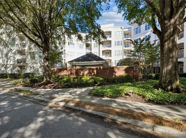 11 Perimeter Center E, Atlanta, GA 30346