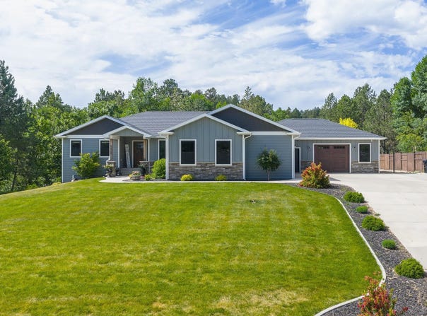 5515 Wildwood Drive, Rapid City, SD 57702