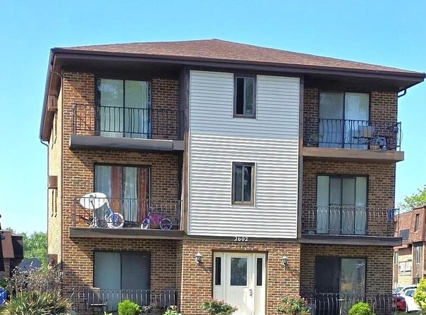 2602 E State Street, Burnham, IL 60633