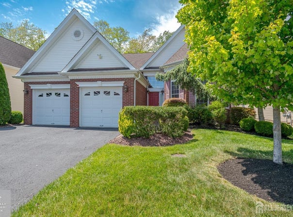 90 Turnberry Drive, Monroe, NJ 08831