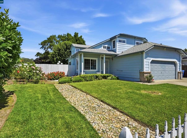 233 Belfiore Lane, Windsor, CA 95492
