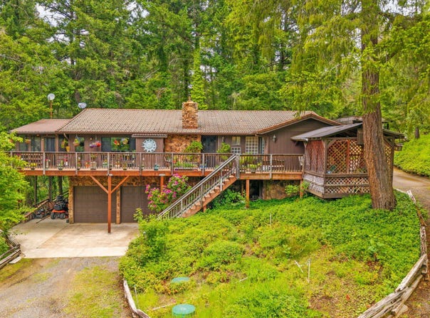 850 Elk Creek Road, Trail, OR 97541
