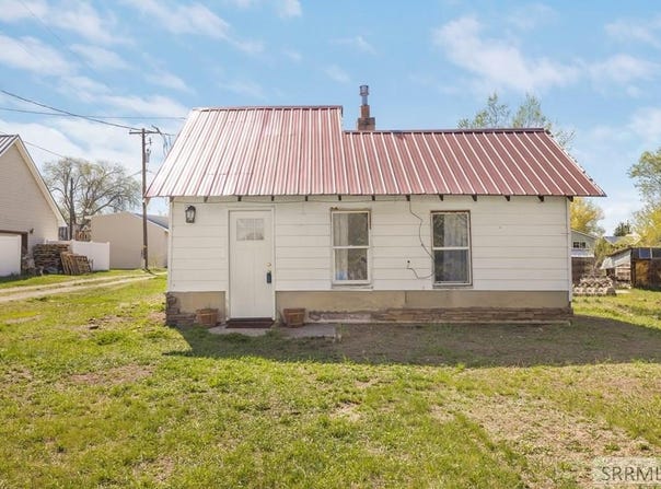 119 S 10th W, St Anthony, ID 83445