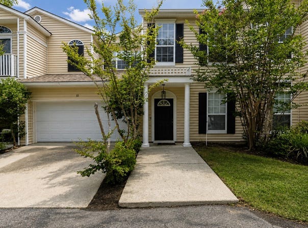 2502 B Jerry Jones Drive, Valdosta, GA 31602