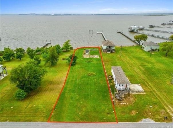 9610 Big Lake Road, Lake Charles, LA 70605
