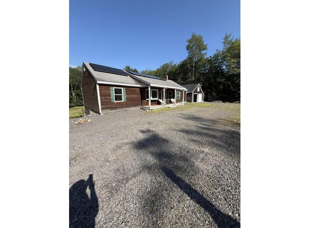 75 N Gorham Road, Gorham, ME 04038
