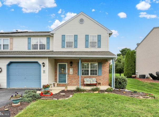 202 S VIEW Road, FLEETWOOD, PA 19522