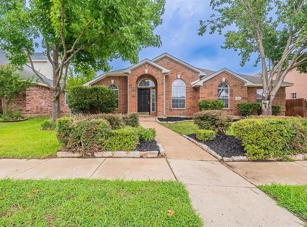 7501 Maplewood Drive, Rowlett, TX 75089