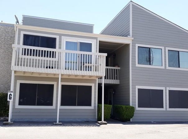 5801 Thunderbird St, Lago Vista, TX 78645