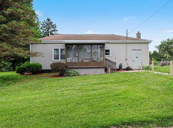 19647 L Drive N, Marshall, MI 49068