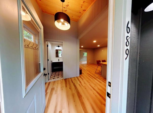 689 SNYDERS RIDGE Road, MATHIAS, WV 26812