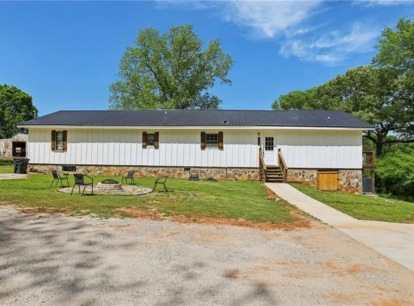1060 Stephen Street, Greensboro, GA 30642