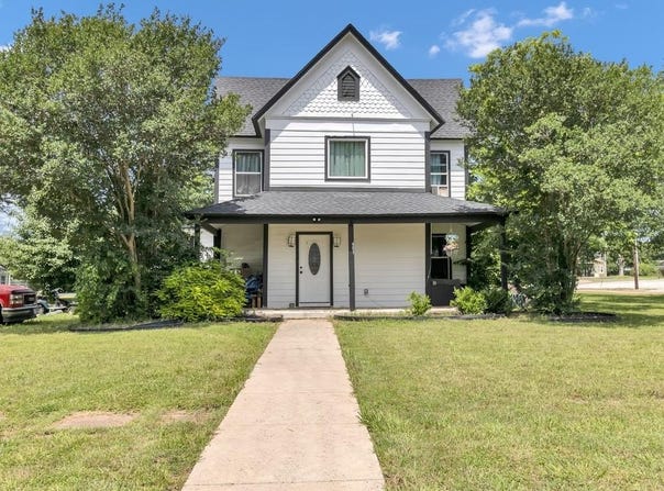 401 S 2nd Street, Wortham, TX 76693