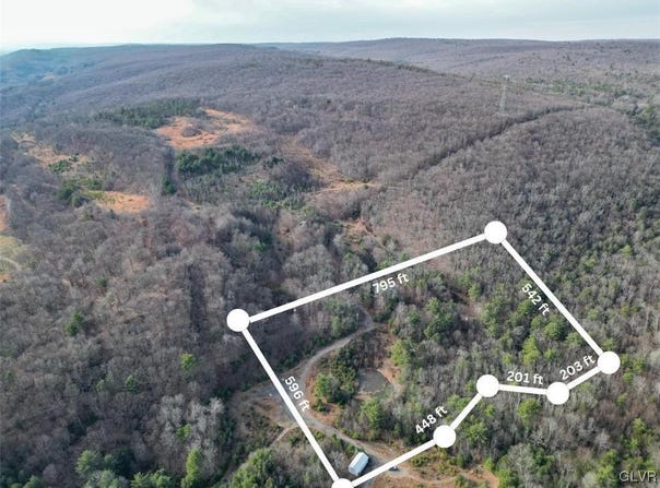 Moss Glen Road, Schuylkill, PA 17925