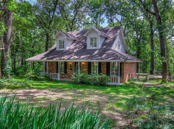 221 County Road 1946, Emory, TX 75440