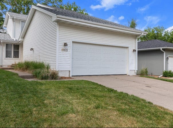 8103 Alpine Drive, Urbandale, IA 50322
